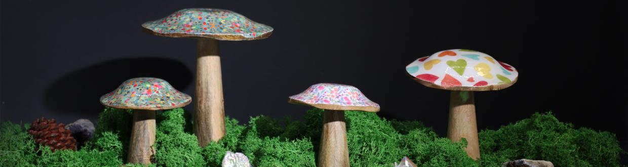 Wholesale Wooden Enamelled Mushroom Decorations